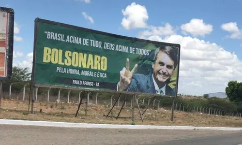 
                                        
                                            Justiça manda PSC retirar outdoor com pré-campanha para Bolsonaro
                                        
                                        