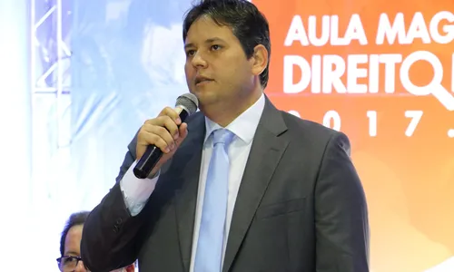 
                                        
                                            Prefeito afastado de Patos é denunciado por desvio de recursos
                                        
                                        