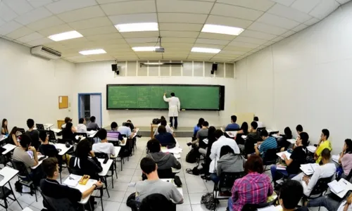 
                                        
                                            Como denunciar ataques em escolas
                                        
                                        