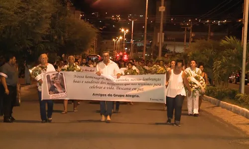 
                                        
                                            Corpos de paraibanos mortos em acidente em MG são enterrados
                                        
                                        