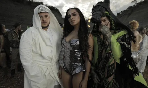 
                                        
                                            'Machika': Anitta lança clipe de nova parceria com J Balvin; assista
                                        
                                        