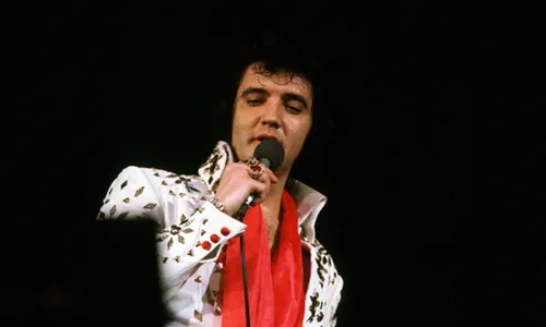 
                                        
                                            Que tal ouvir Elvis Presley depois de ver Elvis, o filme? O colunista sugere 10 álbuns
                                        
                                        