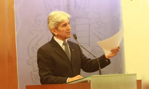 
				
					Geraldo Amorim deixa secretaria para se candidatar a deputado federal
				
				