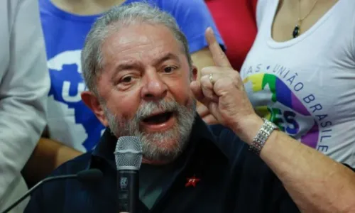 
				
					Toffoli nega pedido de Lula para tirar ação do sítio de Atibaia das mãos de Moro
				
				