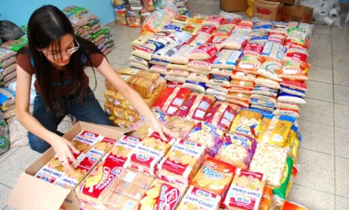 
                                        
                                            Natal Sem Fome 2017 arrecada 159 toneladas de alimentos na Paraíba
                                        
                                        