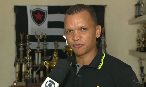 
                                        
                                            Ex-jogador Warley é esfaqueado durante assalto em João Pessoa
                                        
                                        