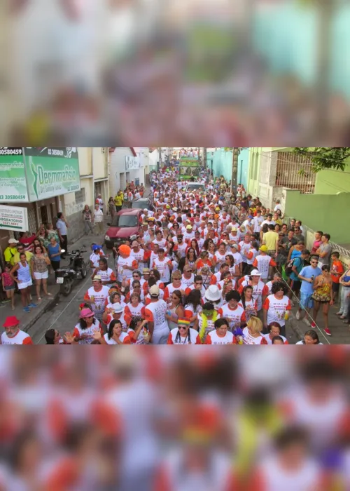 
                                        
                                            Decreto proíbe desfile de blocos durante o Carnaval em Campina Grande; entenda
                                        
                                        
