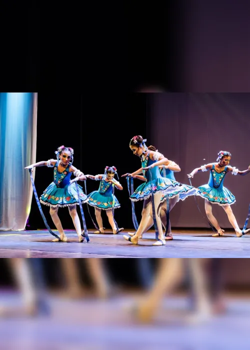 
                                        
                                            Dia Internacional da Dança tem aula pública no Teatro Santa Roza
                                        
                                        