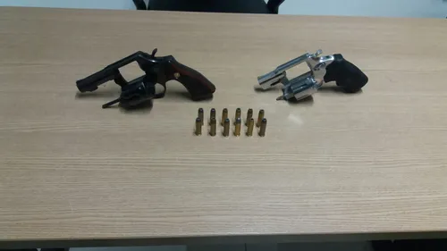 
				
					Polícia apreende oito armas de fogo em cerca de seis horas na Paraíba
				
				