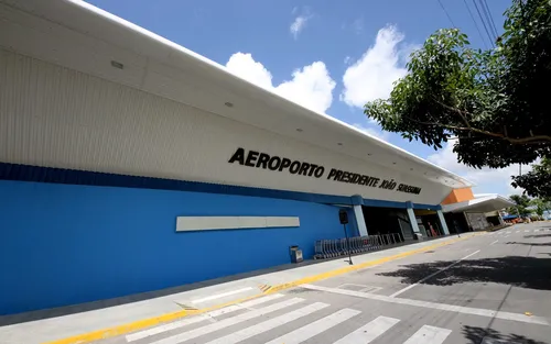 
				
					Aeroporto de CG registra 17,9 mil passageiros em dezembro
				
				