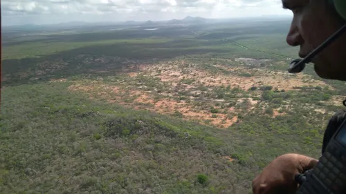 
				
					Operação 'Divisa Segura 2' prende suspeitos em cinco cidades da PB
				
				