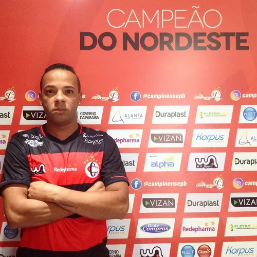 
				
					Formado no futebol carioca, Romarinho é novo reforço do Campinense
				
				