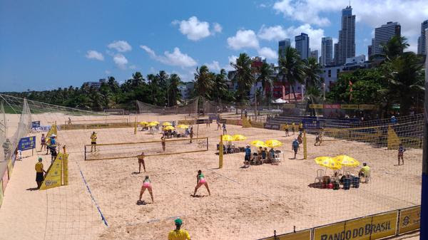 
				
					Times femininos começam disputa no Circuito Brasileiro de Vôlei
				
				