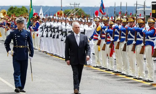 
                                        
                                            Temer revela que pensou em intervenção total no Rio de Janeiro
                                        
                                        