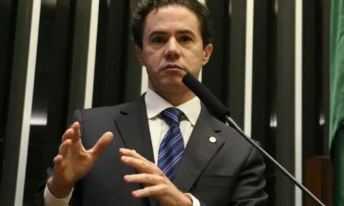 
                                        
                                            Ministro Marco Aurélio arquiva inquérito contra Veneziano
                                        
                                        