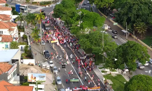 
                                        
                                            Protesto interdita avenidas no Centro de João Pessoa
                                        
                                        