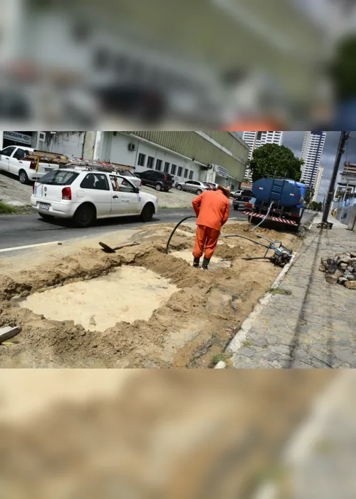 
                                        
                                            Cagepa é multada em R$ 10 mil por abrir buraco em rua de João Pessoa
                                        
                                        