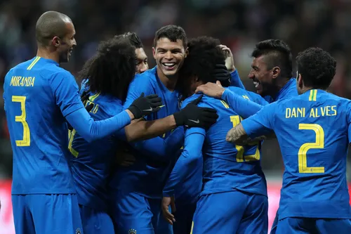 
				
					Seleção Brasileira vence a Rússia por 3 a 0 no principal estádio da Copa do Mundo
				
				