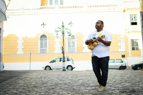 
				
					Helton Souza é a atração do Pólvora Cultural deste domingo
				
				