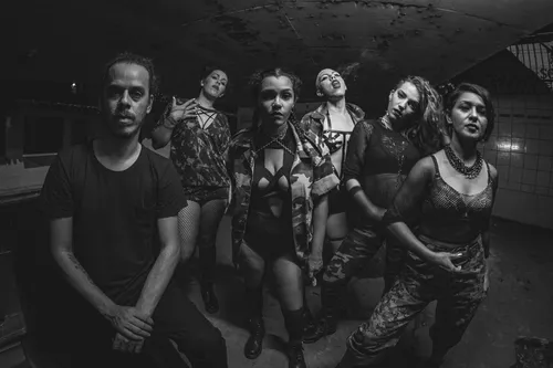 
				
					Banda Sinta a Liga Crew lança clipe da música 'De Passo em Passo'
				
				