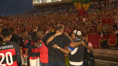 
				
					Torcida do Campinense é exaltada pelo técnico em sua estreia a frente do time
				
				