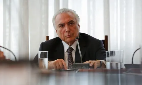 
                                        
                                            Barroso quebra sigilo bancário de Temer; presidente garante divulgação total
                                        
                                        