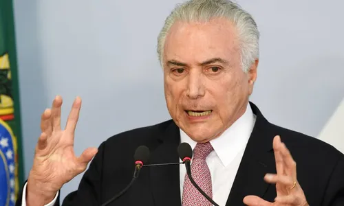 
                                        
                                            Após prisão de aliados, Temer se reúne com advogado e ministros no DF
                                        
                                        