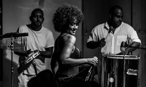 
                                        
                                            Sanhauá Samba Clube + Polyana Resende
                                        
                                        