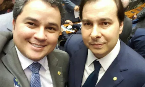 
                                        
                                            Rodrigo Maia inicia pré-campanha à Presidência na Paraíba nesta quinta
                                        
                                        