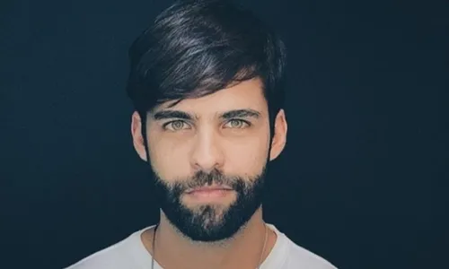 
                                        
                                            Felipe Alcântara, ex 'Os Gonzagas', lança segundo single de carreira solo; ouça música
                                        
                                        