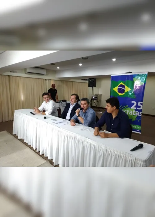 
                                        
                                            Maia diz que vai buscar alianças que não inviabilizem palanque com PSB na Paraíba
                                        
                                        