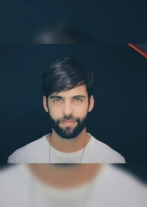 
                                        
                                            Felipe Alcântara, ex 'Os Gonzagas', lança segundo single de carreira solo; ouça música
                                        
                                        
