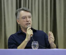 Bráulio Tavares faz palestra em abertura do Fórum Universitário