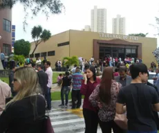 Suspeita de bomba adia 100 audiências no Fórum Afonso Campos em Campina Grande