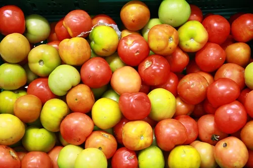 
				
					23% dos alimentos analisados pela Anvisa têm agrotóxicos acima do limite permitido
				
				