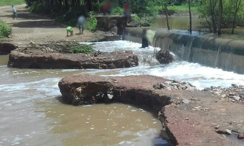 
                                        
                                            Taperoá tem triplo das chuvas esperadas para abril e suspende aulas após estradas ficarem destruídas
                                        
                                        