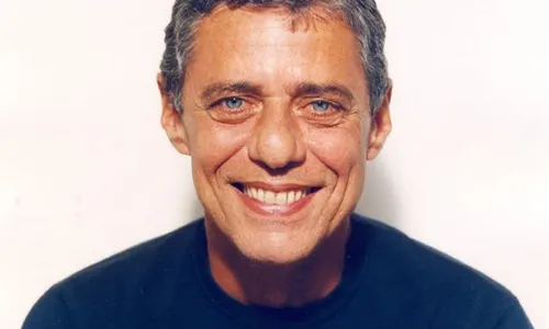 
                                        
                                            Ingressos para show de Chico Buarque acabam em cinco dias
                                        
                                        