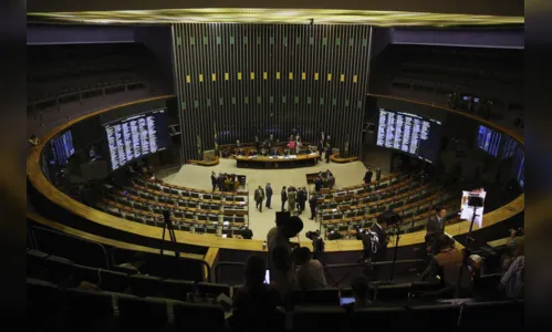 
				
					Bancada Federal da Paraíba se posiciona contra 'cortes' na Educação
				
				