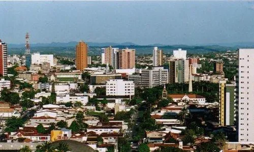 
                                        
                                            Homem que profetizou ‘fim do mundo’ é homenageado com nome de rua em CG
                                        
                                        