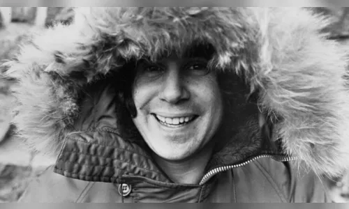 
				
					O jovem Paul Simon já flertava com a música do mundo
				
				