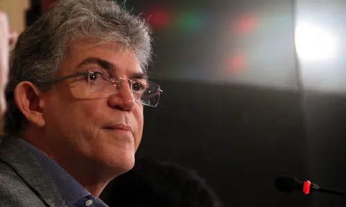 
                                        
                                            Guarda para ex-governadores criada por Ricardo é questionada no TCE
                                        
                                        