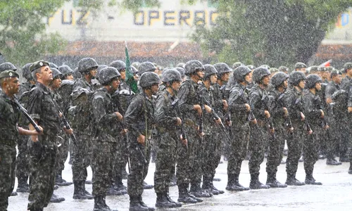 
                                        
                                            Exército e Marinha abrem seleção para profissionais de saúde na PB
                                        
                                        