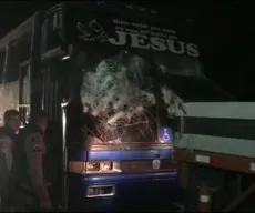 Ônibus de torcida organizada do Pará é apedrejado perto de Pedras de Fogo