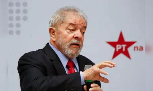 
				
					Presidente do STJ nega pedido de liberdade ao ex-presidente Lula
				
				