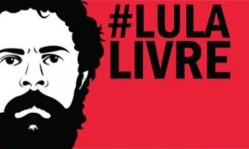 
				
					Houve, sim, "Lula livre!" e "Lula-lá!" no show de Chico Buarque!
				
				