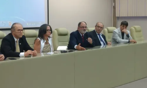 
                                        
                                            Embaixador de Cuba debate na PB investimentos estrangeiros
                                        
                                        