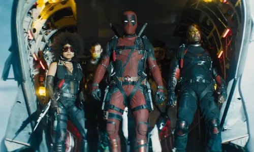 
                                        
                                            'Deadpool 2' é mais engraçado, baixo e provocador que o original
                                        
                                        