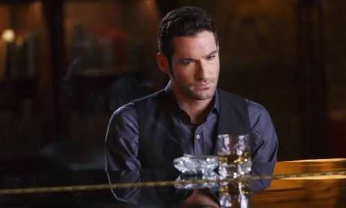 
                                        
                                            Antes do lançamento da terceira temporada, 'Lucifer' é cancelada pela Fox
                                        
                                        