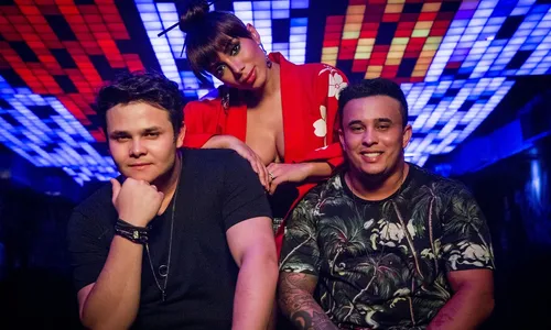 
                                        
                                            Anitta participa de novo clipe de Matheus & Kauan, 'Ao Vivo e a Cores'
                                        
                                        