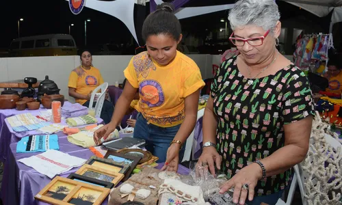 
                                        
                                            Mulheres empreendedoras ganham 22% menos que homens, revela estudo
                                        
                                        